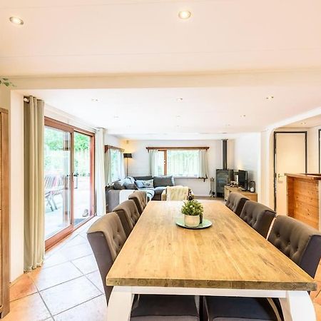 Spacious Wooden Cottage With Infra-Red Sauna At Veluwe بوتِنْ المظهر الخارجي الصورة