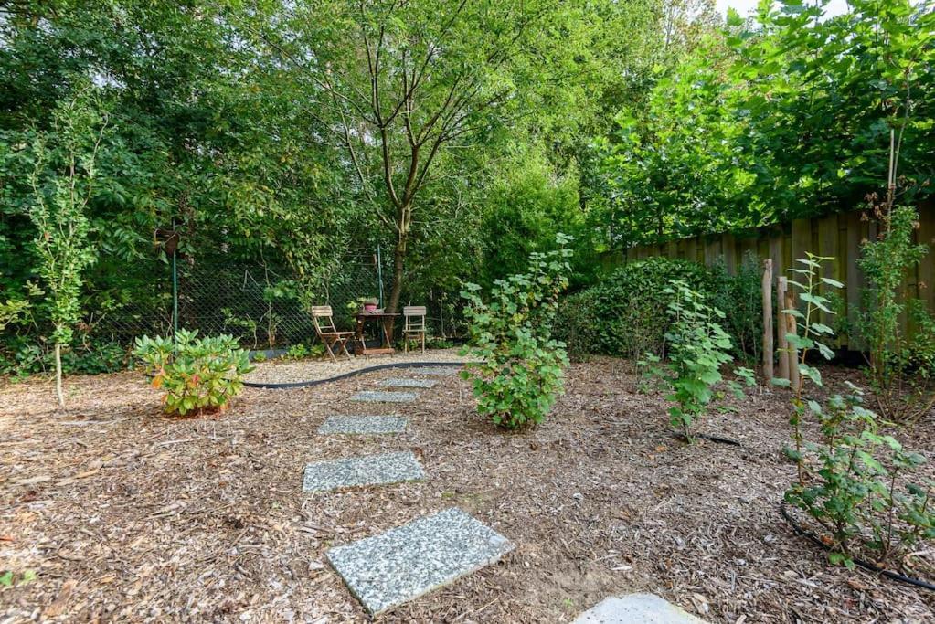 Spacious Wooden Cottage With Infra-Red Sauna At Veluwe بوتِنْ المظهر الخارجي الصورة