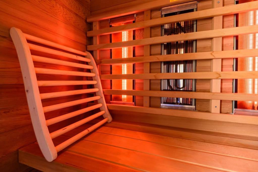 Spacious Wooden Cottage With Infra-Red Sauna At Veluwe بوتِنْ المظهر الخارجي الصورة